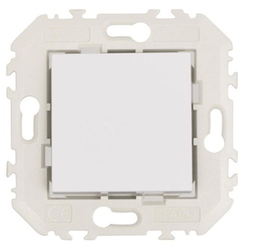 EFAPEL QUADRO45 GNIAZDO POJEDYNCZE Z UZIEMIENIEM 45112 KWPM